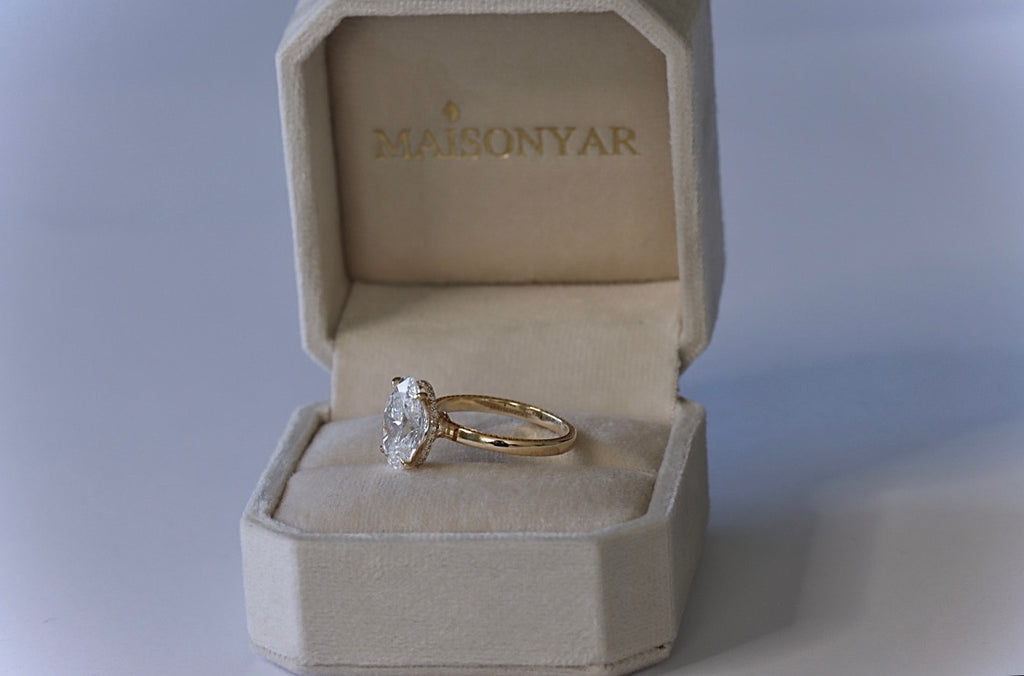 Élite Oval Diamond Pavé Set